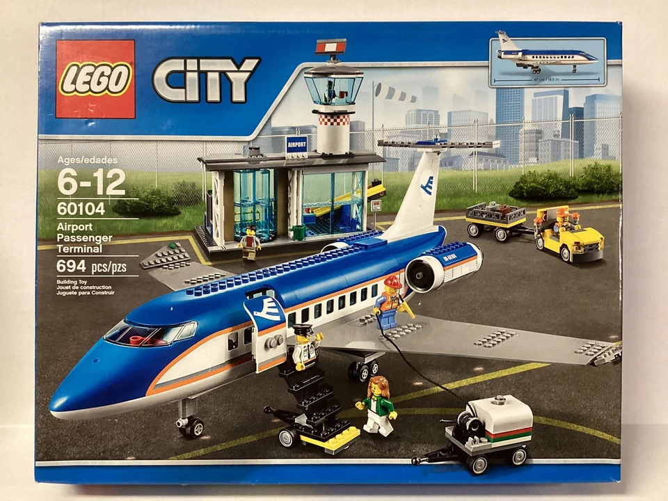 LEGO City 60104 Airport Passenger Terminal New Retired Sealed Building Set - Image 1 of 4