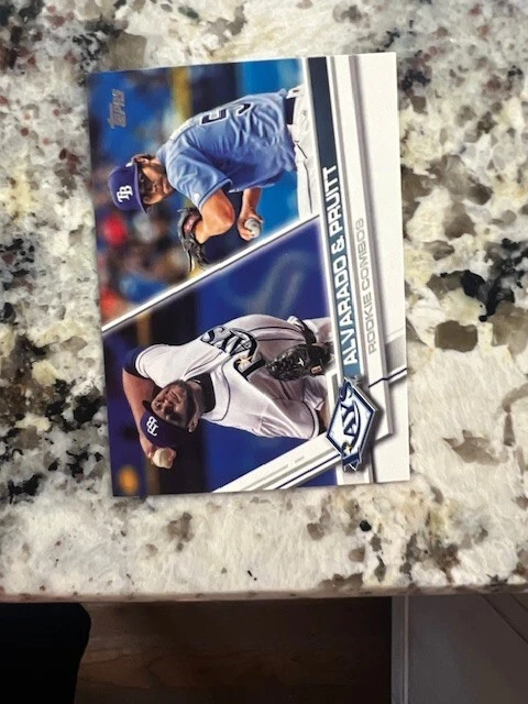 2017 TOPPS UPDATE SERIES CARD #s US1-US150 PICK YOUR CARD - Image 1 of 1