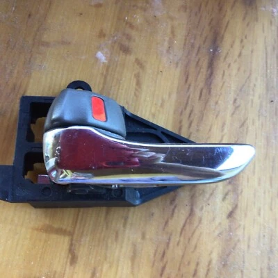 98-05 LEXUS GS300 GS400 GS430 Conjunto de manija interior de puerta LH 1998 Foto 1 de 2