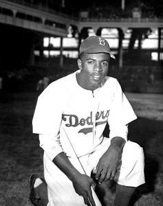 JACKIE ROBINSON 8X10 GLOSSY PHOTO PICTURE IMAGE #2 - Picture 1 of 1