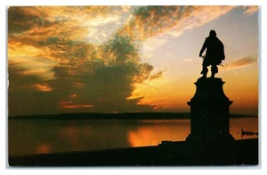 Puesta de sol en Jamestown Virginia Estatua de John Smith en Jamestown Island Postal - Imagen 1 de 2
