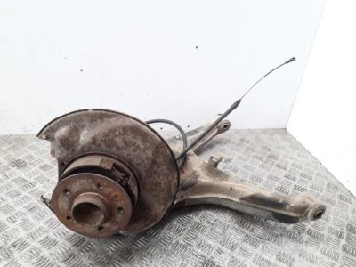 Mercedes-Benz S123 240D 53kW Diesel 1977 Rear Right Wheel Hub Spindle Joint - Image 1 of 4