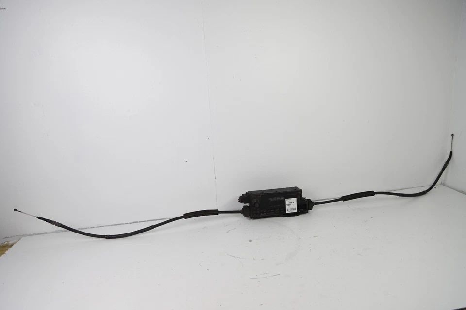 09-15 BMW F01 F02 740 750 Parking Brake Module 6877316 OEM - Image 1 of 3