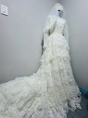 Vintage tiered lace Romantic Wedding Dress Union Made Cottage Core Full Train - Image 1 of 4