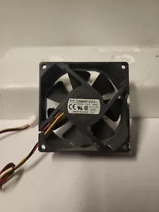 DELTA DSB0812VH Cooing fan 12V 0.3A 3-Pin 80x80x25mm 7301w58r Diy Projects ๐ - Picture 1 of 4