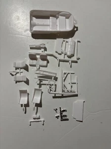 Model Car Parts - MPC 1969 Plymouth Barracuda interior tub & parts ONLY 1/25 - Picture 1 of 2
