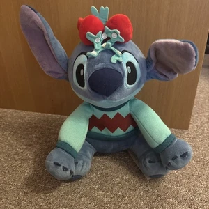 Peluche Disney Stitch Festivo Mediano Suave Navidad 2023 Lilo & Stitch - Imagen 1 de 5