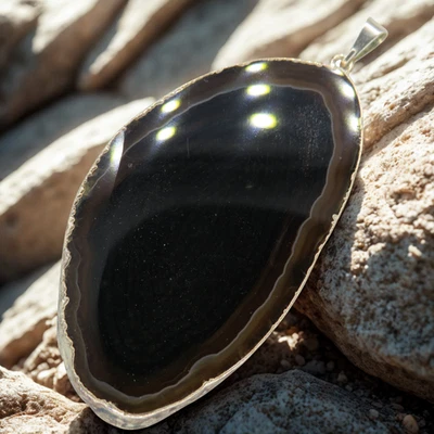 Schwarzer Achat Anhänger - Scheibe Kettenanhänger - Pendant Schmuck - Bild 1 von 4