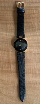 Винтажные золотистые/черные женские часы с черным циферблатом и кожаным ремешком с пряжкой и датой 8971G - Изображение 1 из 4