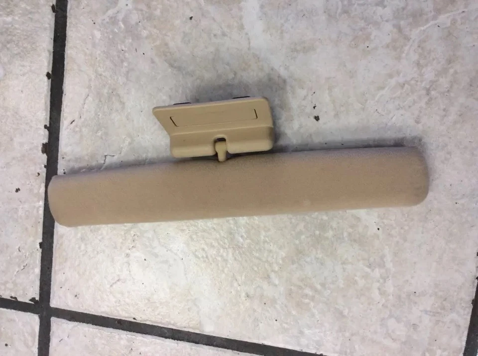 92 93 Lexus ES300 Sun Visor Middle Center OEM TAN CLOTH FELT TRIM - Image 1 of 1