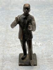 ALTE SKULPTUR AUS BRONZE STEHENDER MANN 12cm 350g