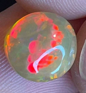 CABOCHON OPALE ETIOPIAN WELO, 100% NATURALE, ROTONDO DI GEMMA 3,44CTS - Foto 1 di 4