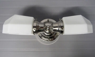 复古艺术装饰梳妆灯具 15 1/4 英寸宽牛奶玻璃镍 UL 上市 — 第 1/4 张图片