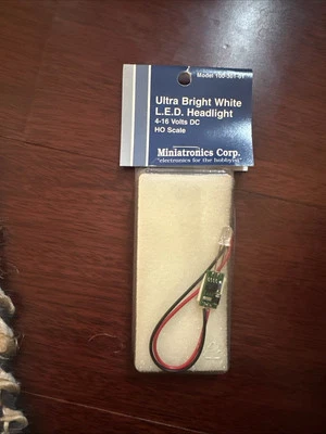MINIATRONICS HO OR O SCALE ULTRA BRIGHT WHITE LED HEADLIGHT 100-301-01 NEW D1 - Image 1 of 2