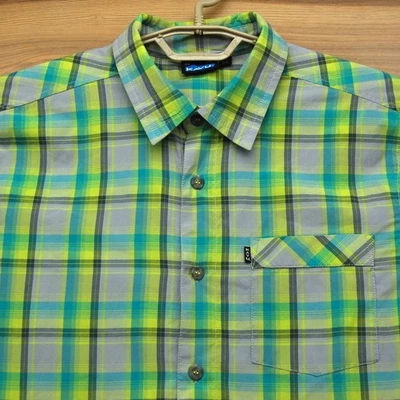 Camisa KAVU Para Hombres Mediana Verde Azul Amarillo A Cuadros Bolsillo Abotonado Local En Todo el Mundo Foto 1 de 4