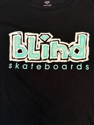 Camiseta Diamond Supply Co. - Diamond x Blind - OG BLK tamanho grande  - Imagem 1 de 4