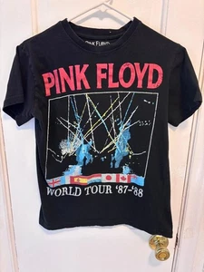 Pink Floyd 2020 Unisex T Shirt Sz Small World Tour 87'-88' - Picture 1 of 3