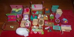 Calico Critters Li'l Woodzeez Möbel Zubehör Pandas großes Konvolut 90+ Teile sehr guter Zustand - Bild 1 von 9