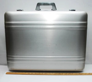 Zero Centurion Elite Vintage Aluminum Case Pre Owned Nice - Picture 1 of 14