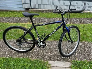 Giant Mountenbike GSR200 40iger Rahmen 26 Zoll Reifen - Bild 1 von 8