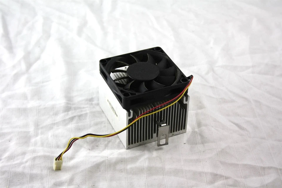 Genuine HP AMD 3-PIN CPU Heatsink & Fan 460100Q00-600-G - Image 1 of 3