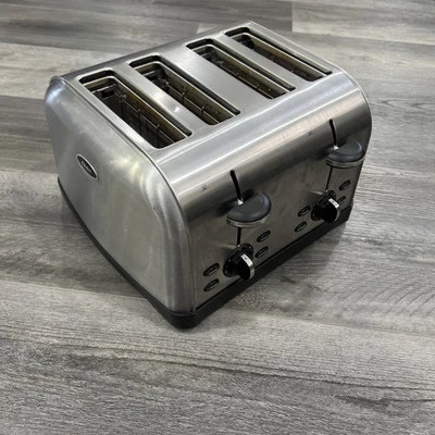 Oster 4-Slice Toaster, Brushed Stainless Steel Model TSSTTRWF4S - Image 1 of 4