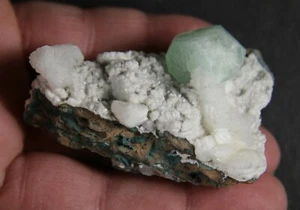 Apophyllite & Stilbite - India - Picture 1 of 7