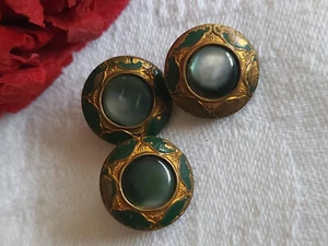 Trio Collection Antique Buttons Heart In Mother Of Pearl Green Metal 1.4 Cm G17E - Picture 1 of 5