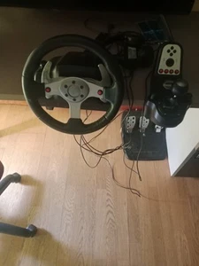 Logitech G25 - Imagen 1 de 3