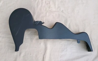 11 12 13 14 15 16 17 18 19 20 Toyota Sienna SE segunda fila asiento izquierdo moldura derecha Foto 1 de 4