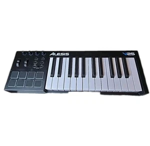 Alesis V25 USB MIDI Keyboard Controller 25 Key, 8 Pressure-Sensitive Pads - Picture 1 of 9