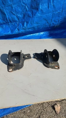 Rear Trailing Arm Bucket BMW E36 328i 325i 323i 318i M3 Coupe Sedan Convertible - Image 1 of 4