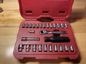 Juego de enchufes Craftsman Pass Through en estuche rojo 27 piezas - Imagen 1 de 7