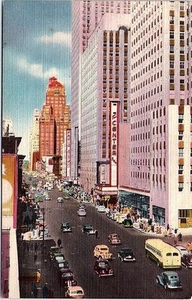 Unused Linen NYC Postcard North on the Avenue of the Americas 6th Ave Street NY - Picture 1 of 2
