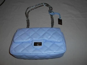 Cartera de hombro Catherine Malandrino azul estilo dejar de fumar con solapa de cadena plateada - Imagen 1 de 5