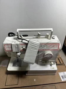 Vintage Singer Merritt 4552 Sewing Machine + Brother XL-3022 + XL-2500 untested - Picture 1 of 5