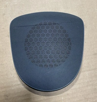 GENUINE SEAT ALTEA TOLEDO DRIVER FRONT DOOR SPEAKER GRILLE COVER GREY 5P0867150 - Image 1 of 2