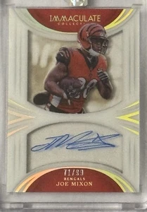 Immaculate Collection 2018 - Immaculate Shadowbox Signatures Joe Mixon /99 - Foto 1 di 2