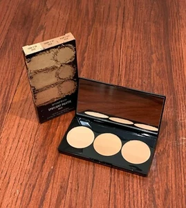 SMASHBOX Spotlight Palette GOLD - 3 in 1 set - (.30 oz/8.61 g) - New in a box - Picture 1 of 3