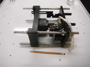 Mesa elevadora accionada por paso a paso con tornillo de bola, interruptores de límite, codificador (4557) ¡Video! - Imagen 1 de 2