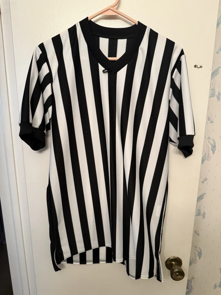 CAMISETA ÁRBITRO DEPORTIVA MEDIANA MARCA MCDAVID PARA HOMBRE ¡IMPRESCINDIBLE VERLA! Foto 1 de 2