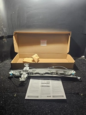 Regulador de ventana y conjunto de motor delantero Cardone 82-1370AR para Nissan Titan 04-10 Foto 1 de 4