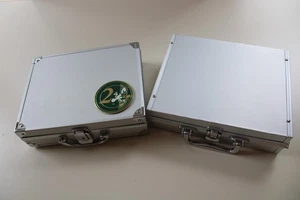 2x Leuchtturm Münzkoffer mit je 5 Tableaus und mit Schlüssel, neuwertig aus Lade - Bild 1 von 7