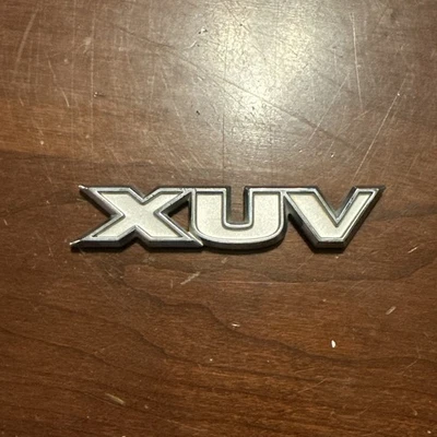 GMC OEM 2002-2009 Envoy XUV puerta trasera emblema insignia logotipo placa de identificación nombre insignia Foto 1 de 2