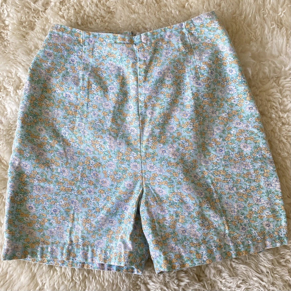 DE COLECCIÓN AÑOS 40 50 MUJER TIRO ALTO FLORAL MARGARITA PANTALONES CORTOS COTTAGE CORE 23" CINTURA Foto 1 de 4