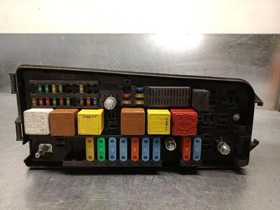 13198102 scatola porta fusibili per OPEL VECTRA C GTS (Z02) 1.9 2002 5230287 - Immagine 1 di 3