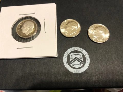 2022 pds Roosevelt set . nice new mirror proof . LOOK Cover