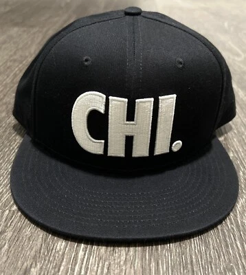 NIKE TRUE Billete Plano Ajustable CHI Blanco y Negro Sombrero Foto 1 de 4