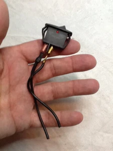 INTERRUTTORE ON/OFF ASPIRAPOLVERE RIDGID (USATO CON CURA) TESTATO #WD 09701 NERO 040625B - Foto 1 di 6