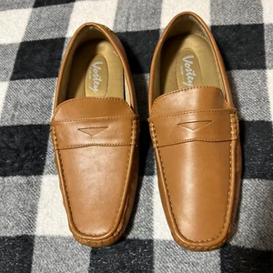 Vostey Herren Penny Halbschuhe Gr. 9,5 US UK 8,5 EUR 42,5 auf Schuhe braun NEU - Bild 1 von 5